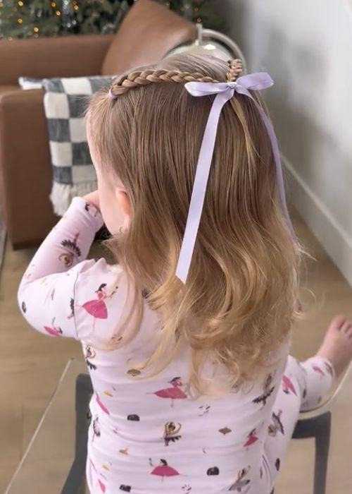 Cutesy Christmas hair