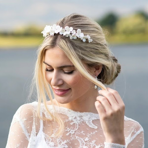 Trending wedding hairstyles for Women