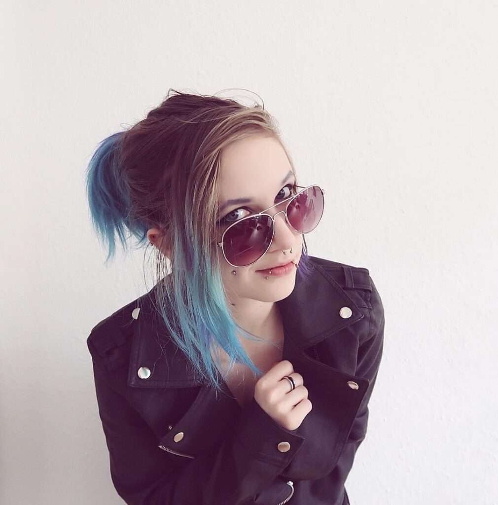 Bronde Hair With Blue Highlights