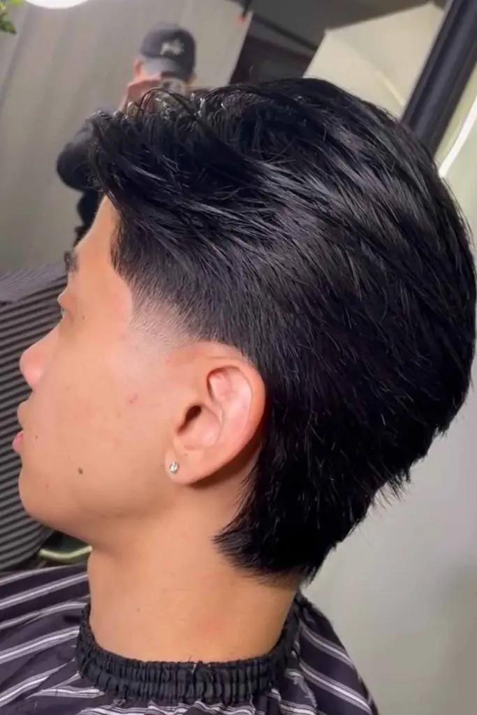 Flow Cut With Textured Mullet