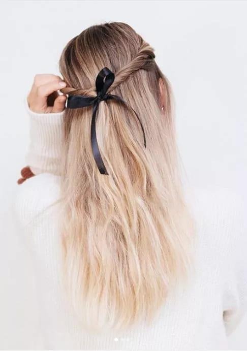  Easy Half-Up Style