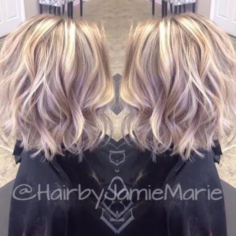 Mid-Length Wavy Style