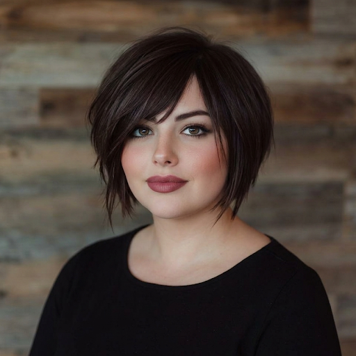 Short Hairstyles for Round Faces