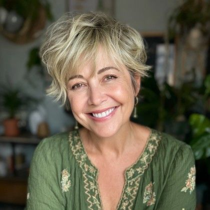 Textured Pixie Bob with Side-Swept Bangs