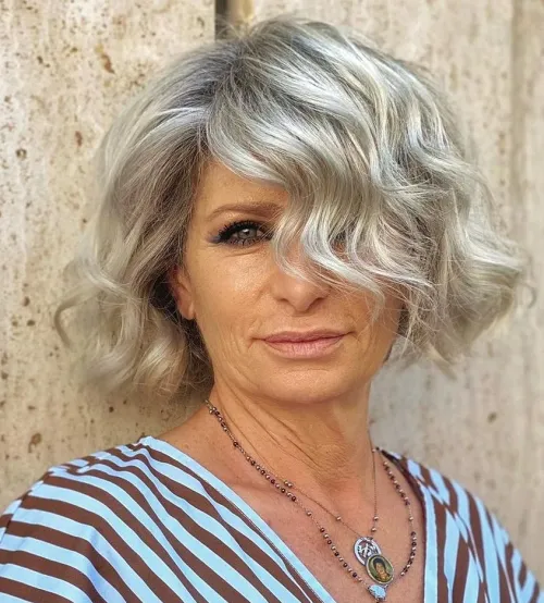Tousled Wavy Bob with Face-Framing Layers