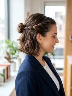 Short Bouffant Half-Up