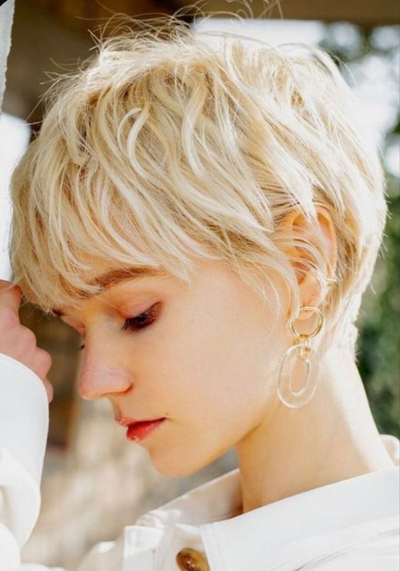 Tousled Pixie with Layered Bangs in Sandy Blonde