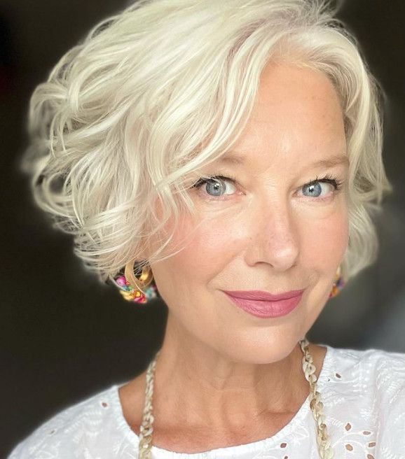 Wavy Platinum Bob