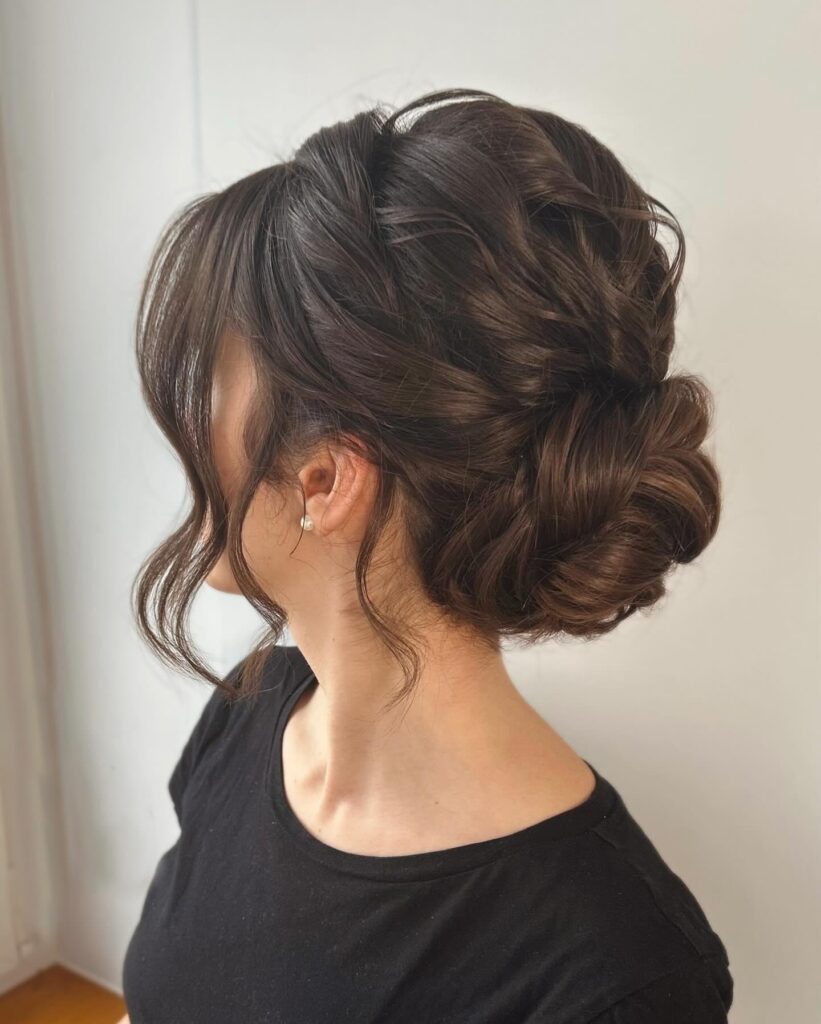 Twisted Nape Wavy Bun